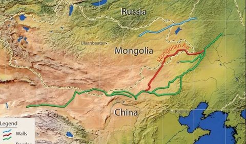 Dibandingkan dengan bagian Tembok Besar yang membentang di selatan, Lengkungan Mongolia ini tampak tidak menarik dan menurut para peneliti tampak hanya seperti 