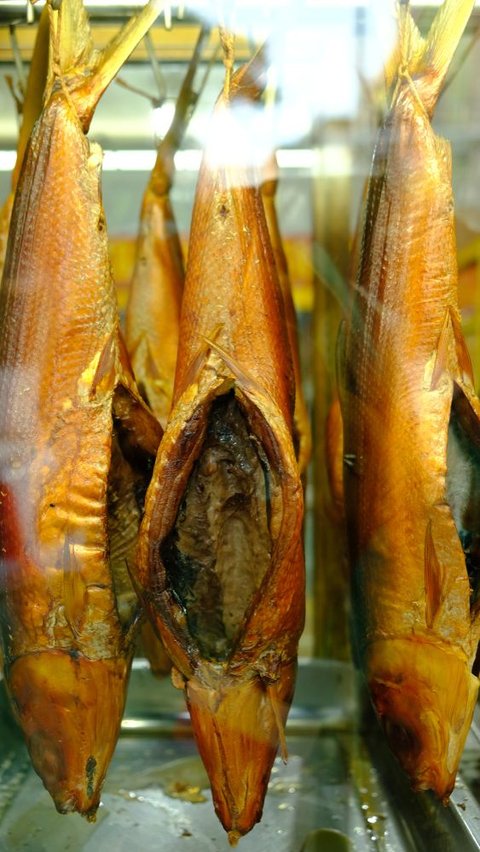 Ikan Bandeng Asap, Kuliner Khas Kabupaten Sidoarjo yang Wajib Dicoba