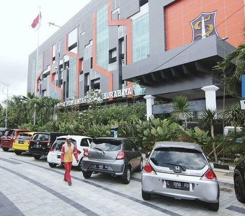 Bayar Parkir Pakai Qris Diprotes, Ini Respons Wali Kota Surabaya