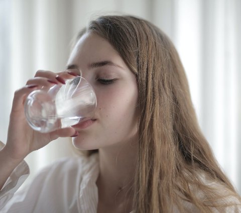 The Sunnah of the Prophet: Not Drinking After Eating, It Turns Out to Be Related to Digestive Health, Here’s the Explanation