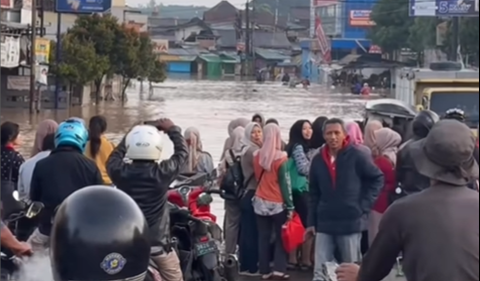 Banjir Sebabkan Macet di Dayeuh Kolot dan Baleendah