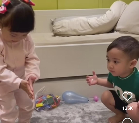 Momen Lucu Rayyanza dan Ameena Playdate, Netizen 'Dulu Rafathar Gempi Terbitlah Duo Gemoy'