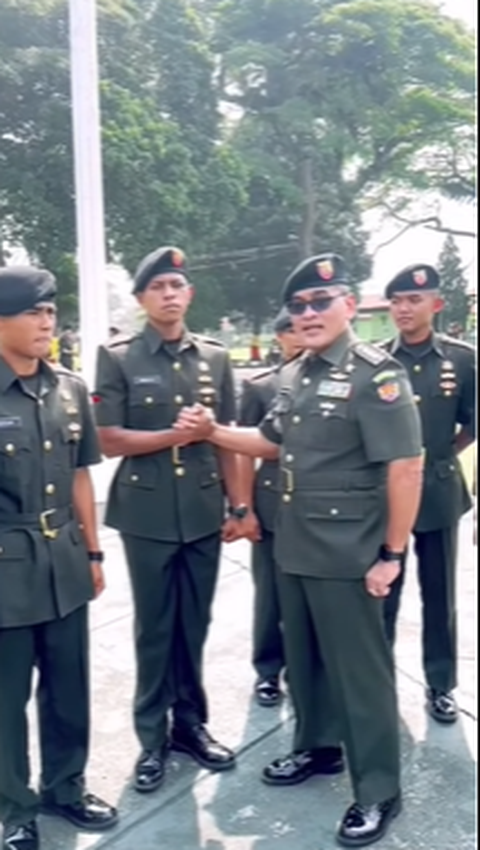 Pemuda Asal Ambon 10 Kali Tes Akhirnya Jadi Tamtama, Kolonel TNI Sampai Kaget 'Kamu Enggak Ada Kerjaan Lain? Enggak Bosan?'