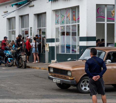 FOTO: Dihantam Krisis Ekonomi, Kuba Naikkan Harga BBM Hingga 500 Persen