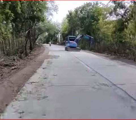 Potret Terkini Pembangunan Jalan Tembus Blora-Ngawi, Seperti Jalan Tol di Tengah Hamparan 