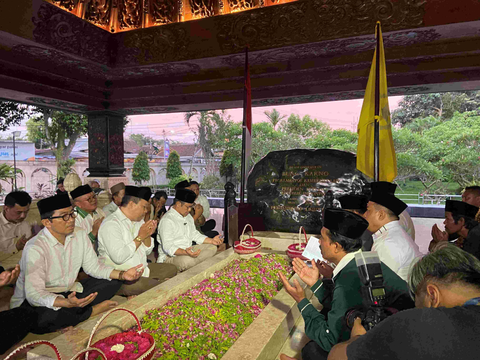 Ziarah ke Makam Bung Karno, Cak Imin Mengaku Sudah Komunikasi Batin dengan Megawati