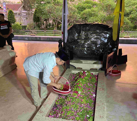 Ziarah ke Makam Bung Karno, Cak Imin Mengaku Sudah Komunikasi Batin dengan Megawati