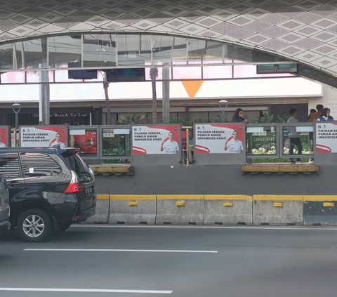 Stiker Heru Budi ‘Mejeng’ di Halte Transjakarta, Sekda DKI: Bukan Kampanye