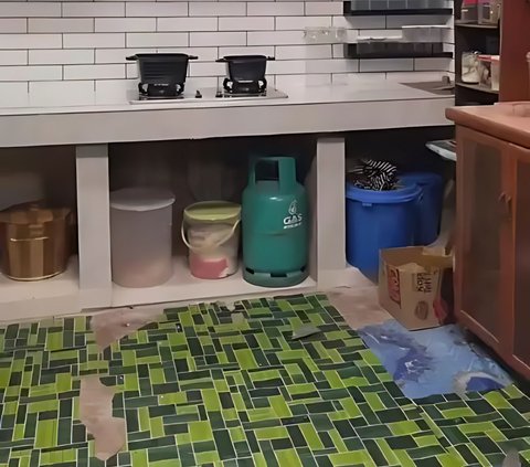 11 Potret Renovasi Dapur Ibu yang Sudah Terkesan Jadul dan Kumuh, Kini Jadi Terlihat Lebih Mewah