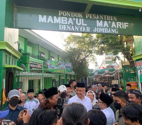 Saat Anies-Cak Imin dan Ganjar Kompak Kunjungi Ponpes Mamba'ul Ma'arif Jombang