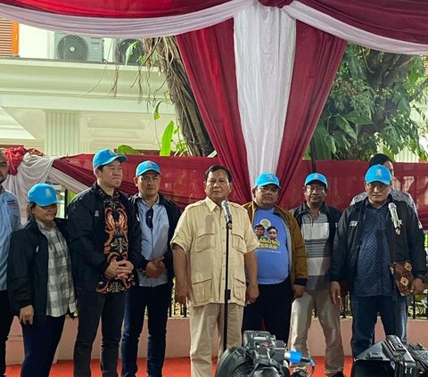 Terima Dukungan dari Nelayan, Prabowo Cerita Pernah Berenang ke Nusakambangan