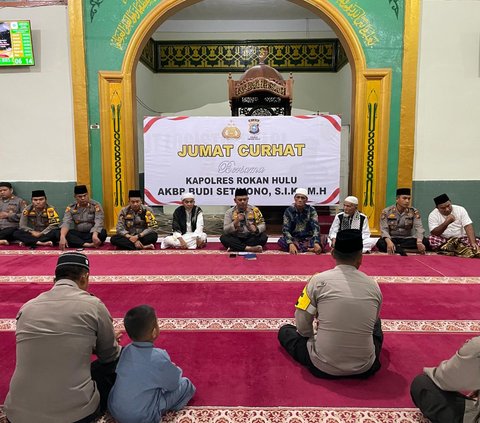 Terima Keluh Kesah Jemaah, Kapolres Rohul Gelar Subuh Keliling dan Jumat Curhat