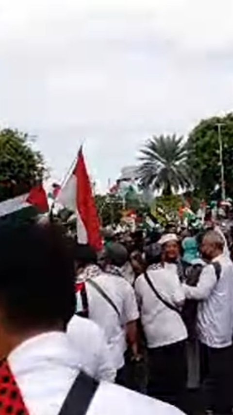 Ada Aksi Bela Palestina, Lalu Lintas Menuju Kedubes AS Dialihkan