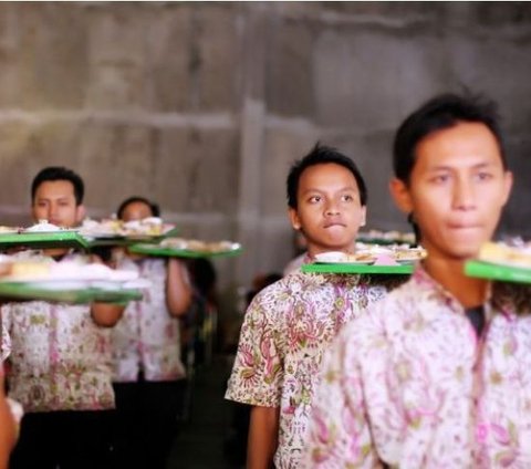 Mengenal Tradisi Piring Terbang di Jamuan Pernikahan Adat Jawa, Ternyata Ada Sejak Era Kerajaan Mataram