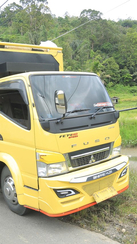 Mitsubishi Fuso Bawa Cuan di Danau Maninjau