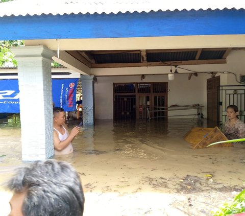 Banjir Rob Terjang 10 Kecamatan dan 25 Desa di Merangin, 1.094 Warga Mengungsi