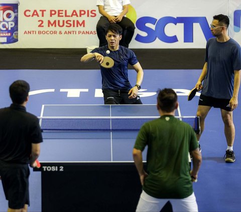 FOTO: Aksi Memukau Ariel NOAH Tanding Tenis Meja di Turnamen Olahraga Selebriti Indonesia Season 2