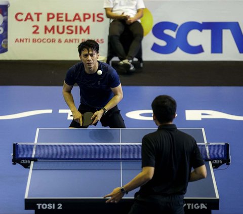 FOTO: Aksi Memukau Ariel NOAH Tanding Tenis Meja di Turnamen Olahraga Selebriti Indonesia Season 2