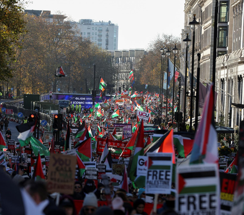 VIDEO Pagar Gedung Putih Bergoyang Digedor Ribuan Demonstran Pro Palestina