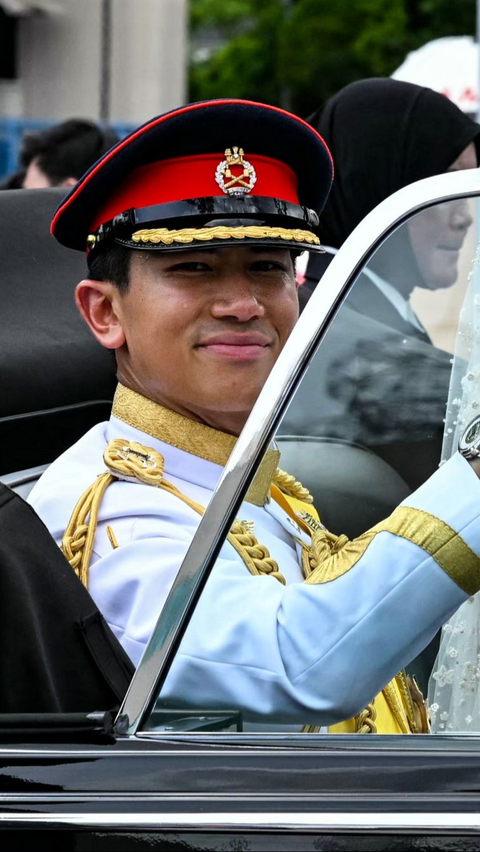 Sementara Pangeran Mateen adalah anak ke-10 Sultan Brunei Hassanal Bolkiah, yang dikenal sebagai salah satu bangsawan terkaya di dunia.<br>( Foto MOHD RASFAN / AFP )<br>