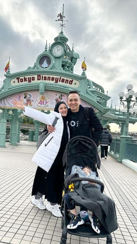 Foto-foto Keseruan Lyra Virna dan Keluarga saat Liburan ke Jepang, jadi Momen 'Quality Time' Bersama Anak-anak