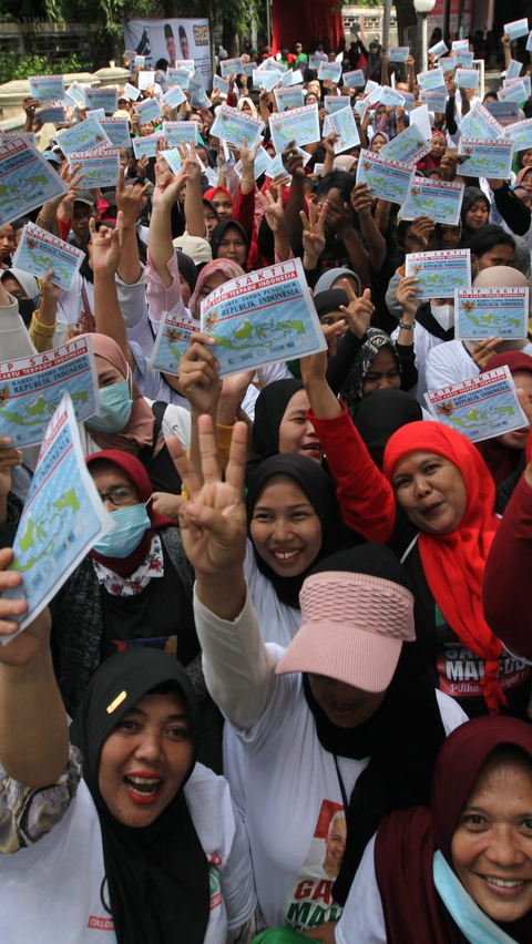 FOTO: Tim Pemenangan Nasional Ganjar-Mahfud Terus Galang Suara Akar Rumput, Targetkan Menang Satu Putaran di Pilpres 2024<br>