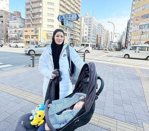 Foto-foto Keseruan Lyra Virna dan Keluarga saat Liburan ke Jepang, jadi Momen 'Quality Time' Bersama Anak-anak