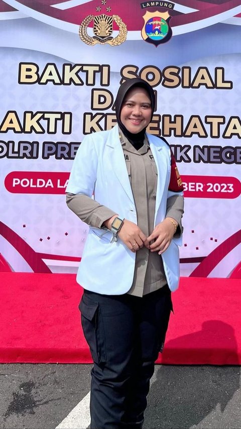 Sebagaimana diketahui, Iptu Silvia merupakan seorang dokter polisi. Ia diketahui  bertugas di Biddokkes Polda Lampung.<br>