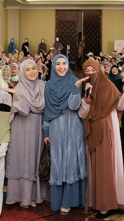 Komunitas Teman Taat Gelar Kajian Bersama Ustadzah Oki Setiana Dewi Dengan Tema 'Agar Menikah Tak Salah Arah'<br>