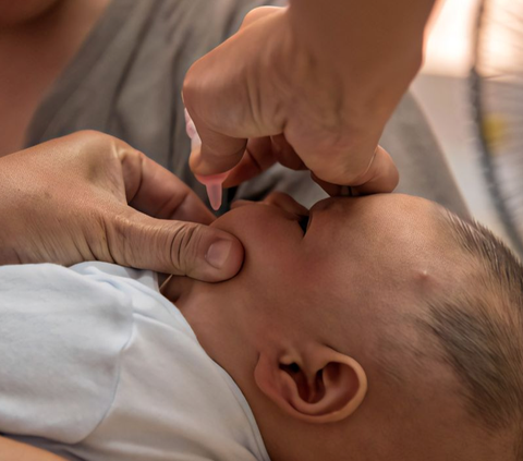 Komnas KIPI Pastikan Vaksin nOPV2 Aman Digunakan untuk Cegah Polio