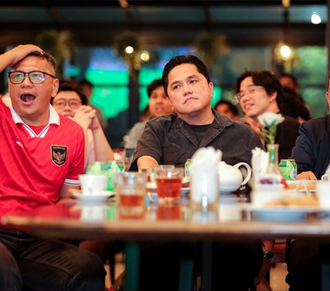 Foto: Wajah Kecewa Ketum PSSI Erick Thohir Saat Timnas Indonesia Dibantai Irak di Piala Asia 2023