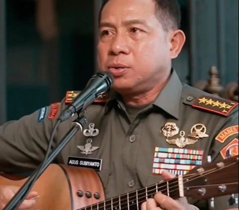 Suara Melengking Panglima TNI saat Membawakan Lagu 'Benci Untuk Mencinta' Bikin Merinding