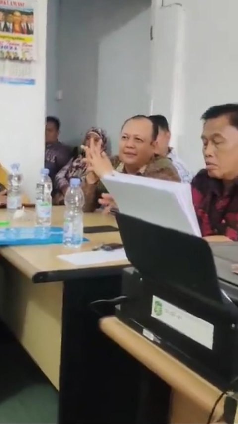 Pejabat Disdik Medan Viral Minta Kepala Sekolah Menangkan Prabowo-Gibran, Ini Respons Bawaslu<br>