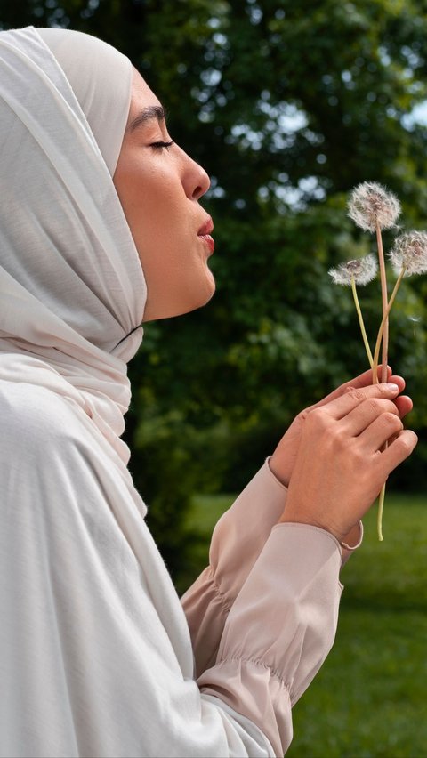 Hadis Memuliakan Perempuan dalam Islam di Keluarga dan Masyarakat, Beserta Teladan Rasulullah Menghormati Perempuan