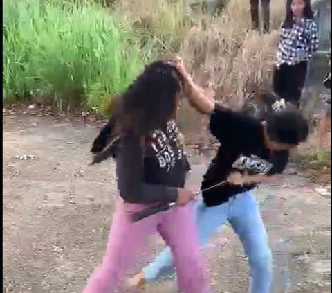 Identitas Dua Remaja Putri Duel Pakai Celurit Belum Terungkap, Ini yang Dilakukan Polisi