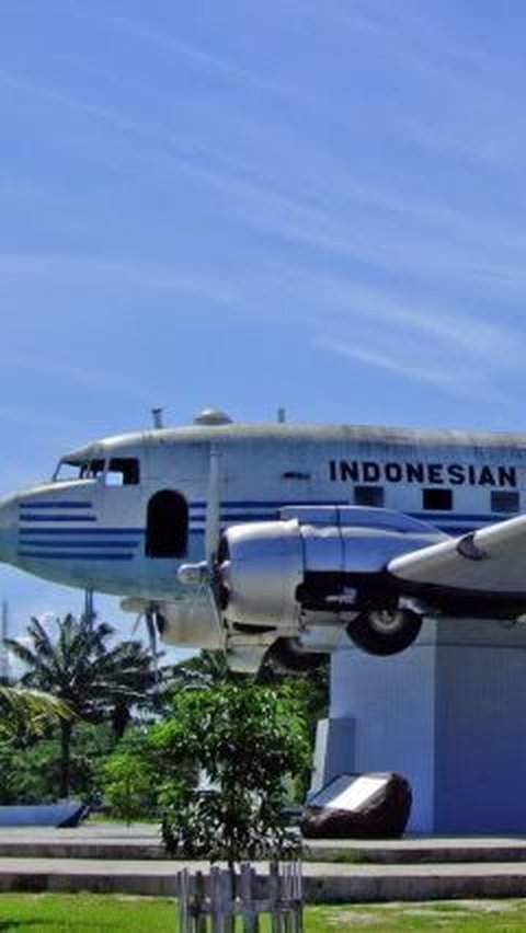 <b>Menilik Kisah Dakota RI-001 Seulawah, Pesawat Angkut Pertama Sekaligus Pelopor Penerbangan Sipil di Indonesia</b>