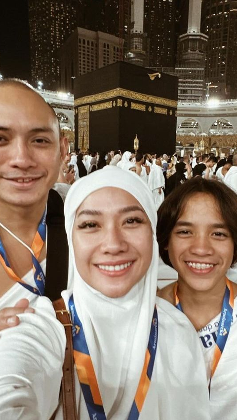 Just Back from Umrah, Bunga Citra Lestari Already Criticized by Netizens for Her Outfit