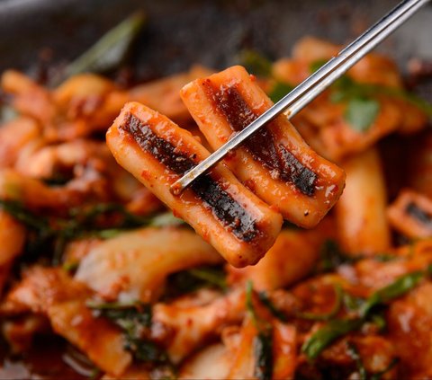 Delicious and Savory Grilled Manado Squid Recipe, Challenging Spiciness