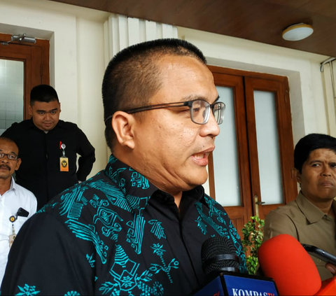 MK Tolak Gugatan Denny Indrayana dan Zainal Arifin Mochtar Terkait Syarat Usia Capres-Cawapres