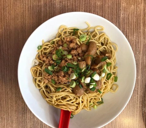 2 Chicken Mushroom Noodle Recipes, Let's Make It Yourself at Home