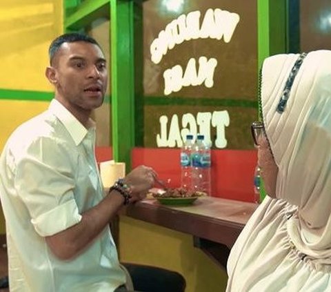 Portrait of 10 `Sultan` Artists Eating at Warteg, Raffi Ahmad is Teased: Try Asking His Wife if She Wants to Come?