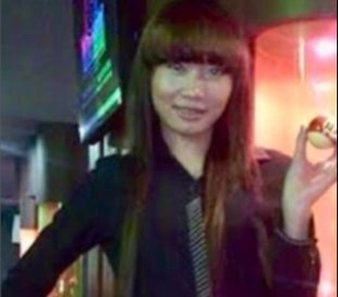 8 Old Photos of Lucinta Luna While Working at a Salon Until She Became Inul Daratista's Waitress