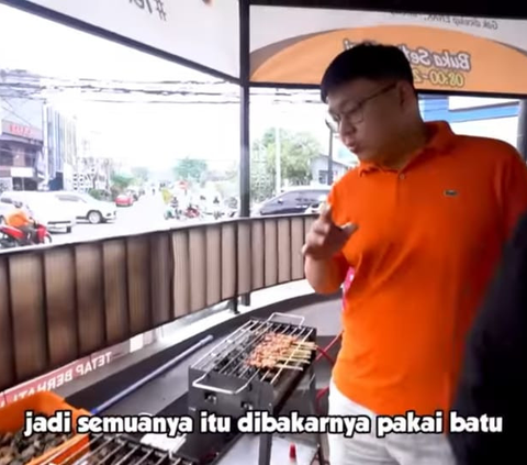 Baru Buka Langsung Diserbu, Ini 10 Potret Tempat Makan Sate Baim Wong yang Luas dan Asik Buat Nongkrong