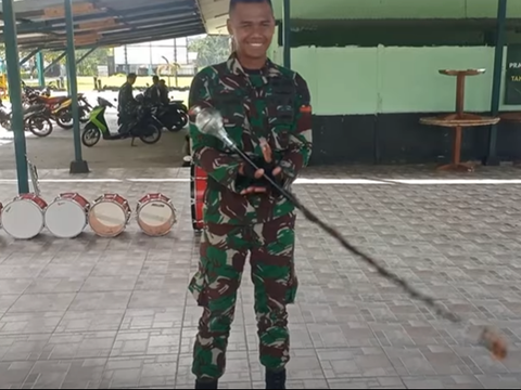 Prajurit TNI Asal Bima Tertinggi di Batalyon Ukuran Sepatu 46, Ternyata Jago Penatarama Drumband