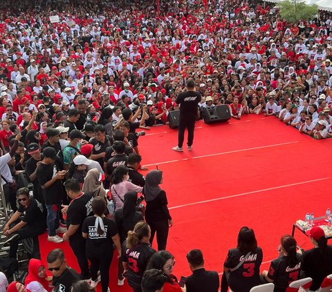 Didampingi Rio Dondokambey, Ribuan Warga Senam Ceria bersama Siti Atikoh