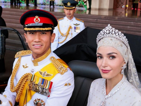 Revealed, Prince Abdul Mateen and Anisha Rosnah's Super Luxurious Wedding Souvenir