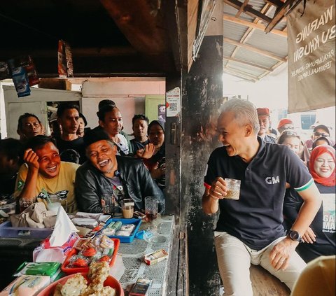 Potret Ganjar Jadi Sopir Truk, Bangga Bisa 'Tabrak' Pungli