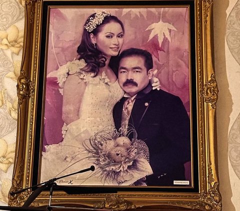 8 Vintage Photos of Inul Daratista & Adam Suseno's Wedding, Only with a Budget of Rp500 Thousand This Luxurious