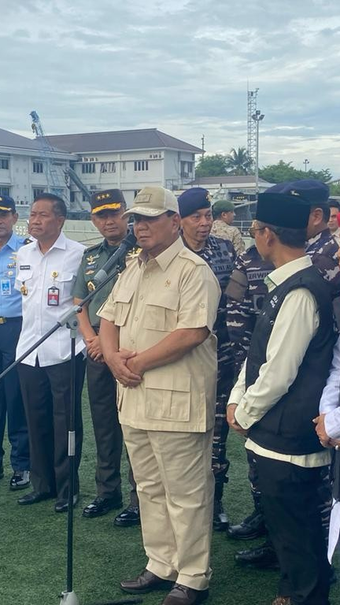 Prabowo Lepas KRI dr Radjiman Kirim Bantuan ke Gaza: Saudara akan Melewati Kawasan Laut Berbahaya