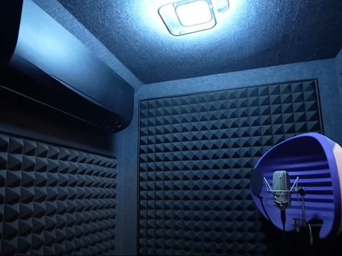 Studio <i>Recording</i>